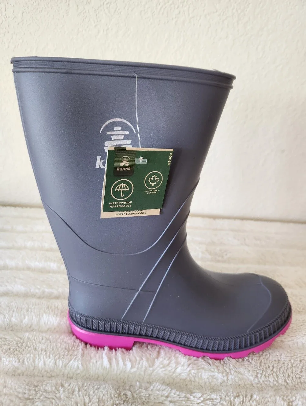 Kamik Classic Stomp Charcoal Magenta Rubber Rain Boots for Kids for Everyday Use